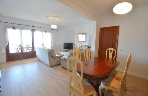 Waterfront apartment perfect for beach lovers. - Photo 16