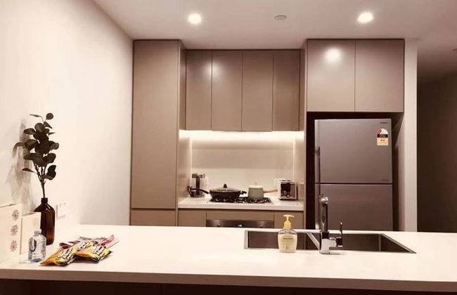 Luxury Skyrise 2bed2bath APT in Olympic Park - Photo 8