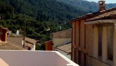 Tranquil Spanish Mountain Retreat - Foto 2