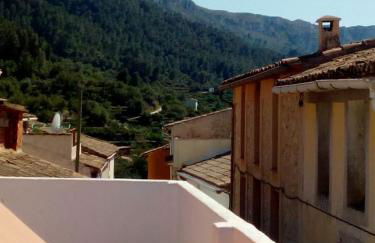 Tranquil Spanish Mountain Retreat - Foto 2