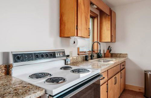 TC Lake Stay-Pontoon & SUP Rentals-King Room! - Foto 14