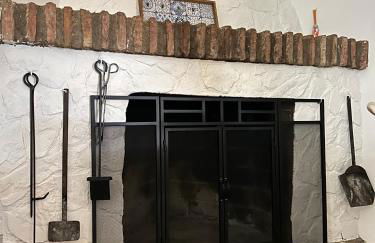 Casa Caraza. Un olivar con vistas al castillo de Juego de Tronos - Foto 9