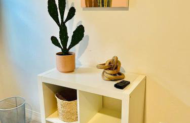 Flagstaff 3BR Cozy Retreat w Fireplace & BBQ - Foto 13