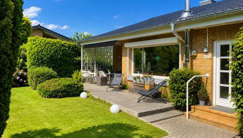 Modernes großes Haus 125qm bei Hamburg - Familien, Gruppen & Business, WiFi 100Mbit Glasfaser, Kamin, Garten 760 qm, zwei Bäder - Foto 1