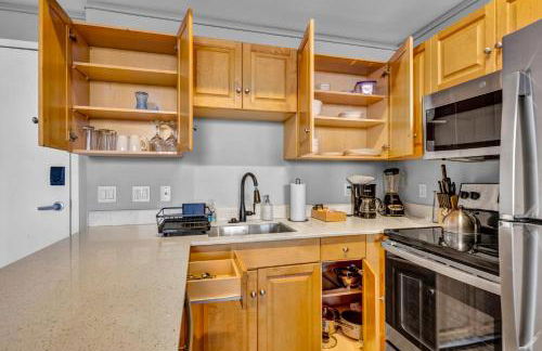 1BR Loft Sauna & Walk to Theater & Campus - Photo 11