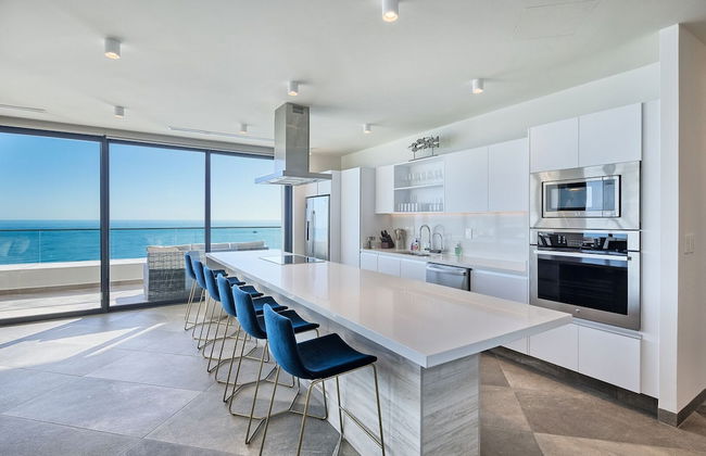 Luxury New Oceanfront Condo 5BR Sleeps 12 - Foto 11