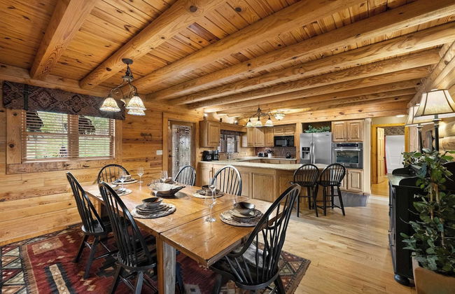 Lakeside Lodge by Avantstay Hot Tub + Dock - Foto 15