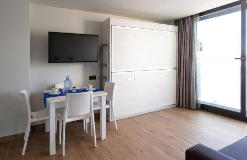 Apartamentos Playa De Los Barcos - Foto 11