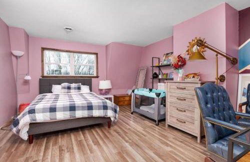 Breathtaking views. Hot tub. Huge Deck. Fast Wifi - Foto 11