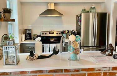 Beach Blanket Bungalow - A Wonderful townhome near the beach - Photo 7