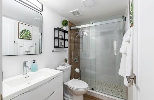 Modern & Stylish Condo Near UF, Shands & VA - Foto 27