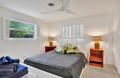 New! Waterfront Heated Pool, Fishing Pier, Designer Touches, 2mi to Beach - Photo 34