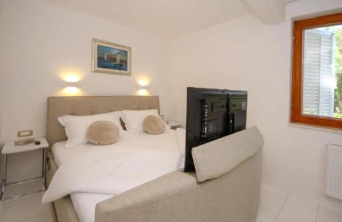 Villa Gabriel - Three Bedroom Villa with Outdoor Pool - Foto 5