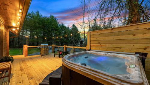 Family fun, romantic Hot Tub, Firepit, King Bed 15 min from Blue Ridge & Ellijay - Foto 2