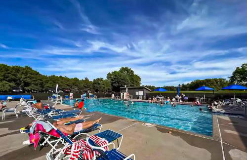 Rome Retreat- Steps from Beach & Golf - Foto 17