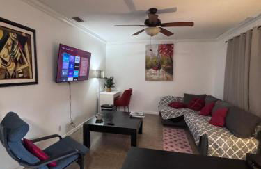 Modern 2 BR near shops, WD fast WiFI 2000mbps 10 min to beach Bliss 7 - Foto 7
