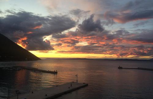 Prime and Exclusive Seafront Location Apartment Sunset - Foto 28