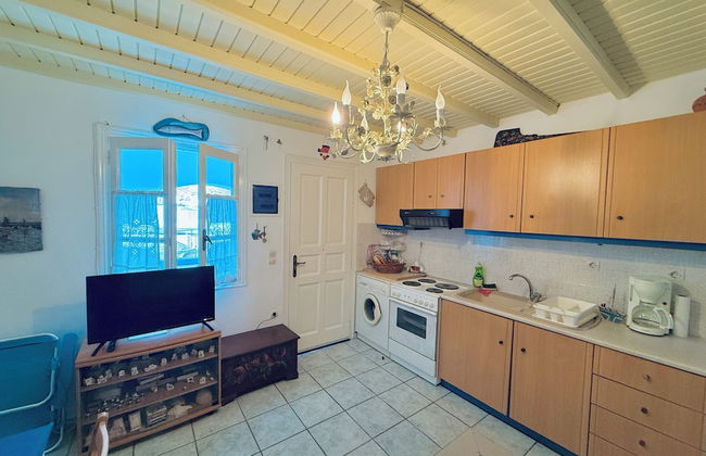 Stylish 2 Bd Escape Apt at Ornos Beach - Photo 10