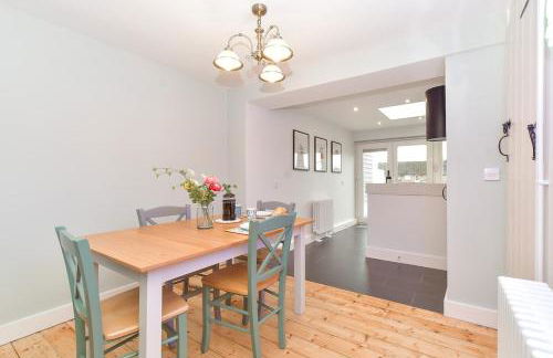 Dove Cottage is a Central, Riverside, Charming Victorian Cottage - Foto 18