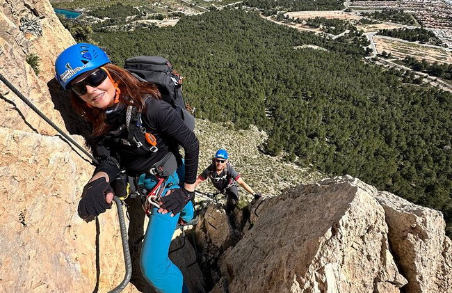 Experiencia de Escalada de Medio Día en Vía Ferrata del Ponoig - Foto 22