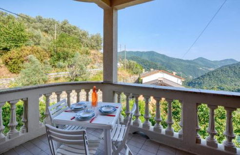 2 Bedroom Awesome Apartment In Terrile - Foto 1