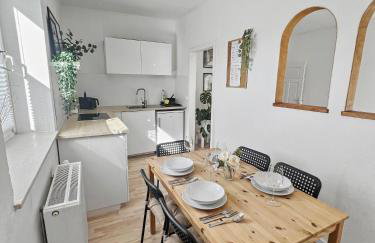 MEGHA Living - 2 Zimmer Appartments mit Küche - Zentral - Foto 18