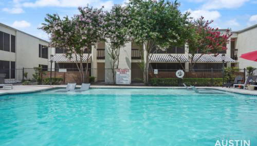 Spacious 2 Apt Combo Sleeps 12 Pool and Pets - Foto 5