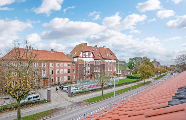 Exclusive 2 Bedroom Apartment - Photo 35