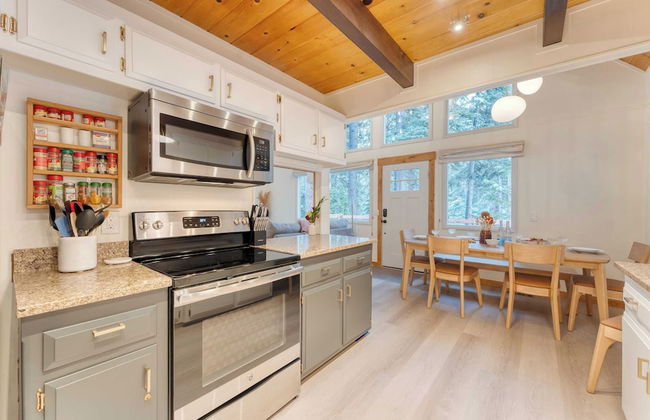 Peaceful Tahoe Retreat 5mins to Lake Cozy Modern Cabin - Foto 13