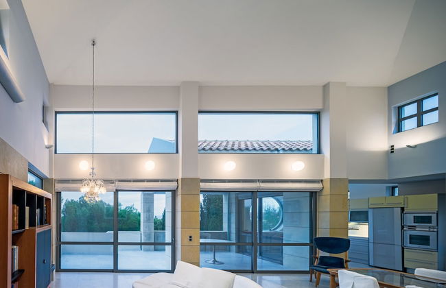 Minimal Blue Villa - Photo 24