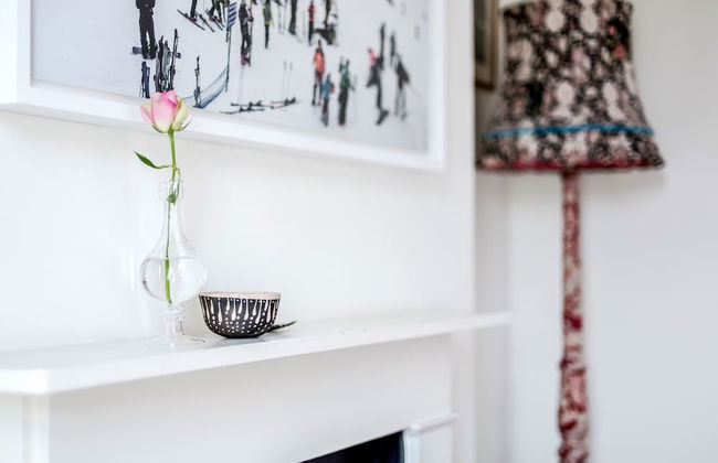 Exquisite Designers Abode - Photo 24