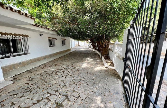 Villa Scenic with Private Pool- Sleeps 8 - Photo 14