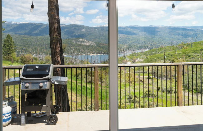 Modern 2bd Cabin With Stunning Views of Bass Lake - Foto 28