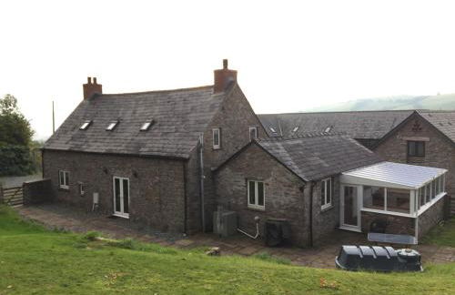 Llwyn Llwyd Cottage - Photo 18