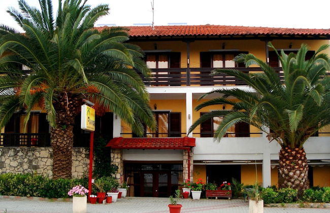 Finikas Apartments Polichrono - Foto 1