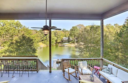 Waterfront Lake Martin Home with Private Dock and View - Foto 2