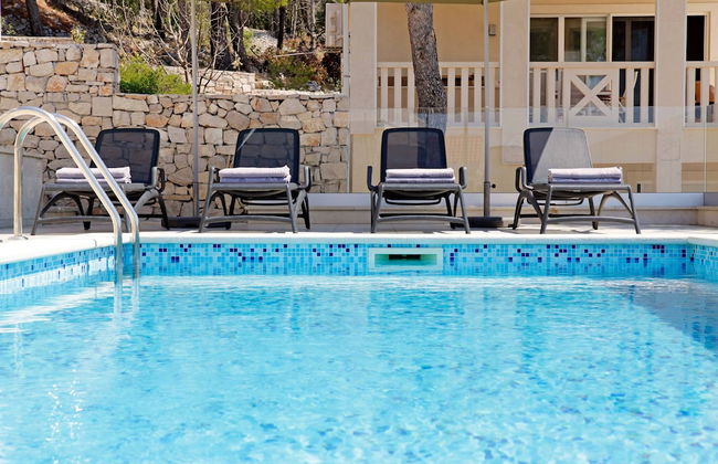 Beachfront villa Senses for 12 in Milna - Foto 56