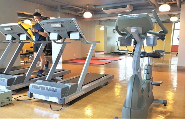 Cozy Pad in Heart of Makati HiSpeed WiFi - Photo 26