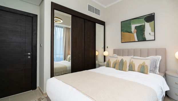 KOHH - 2BR in Silverene Tower - Foto 5, Habitación