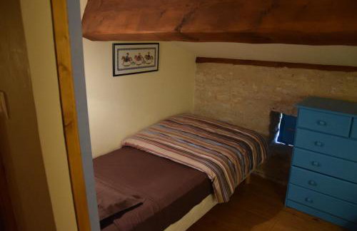 Gîte le Safranier Maison ancienne avec piscine couverte et chauffée - Foto 32