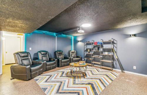 HotTub, Theater, Kings, & Firepit - NearWesley - Foto 36