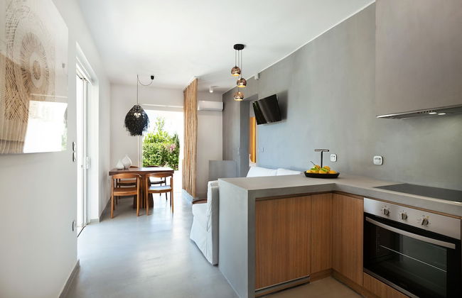 Elisa Seaside Luxury Suite Private hot Tub, Beach - Foto 8