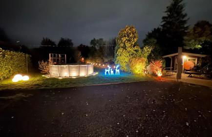 Exklusives Architektenhaus, Pool und Privateinfahrt - Foto 7