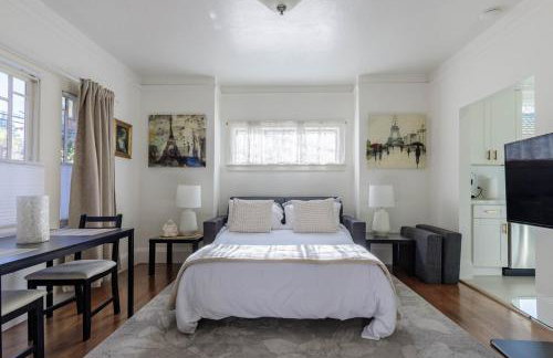 1 Berkeley - Entire Apartment - Private, Spacious - Photo 4