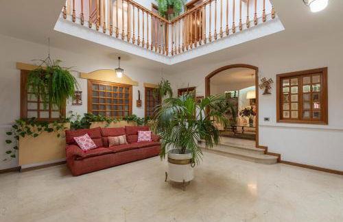 The Yellow House - Solarium - Climatized Pool - Foto 2