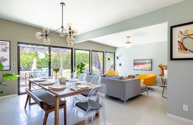 Lux Desert Retreat 4BR Pool Spa Stunning Views - Photo 19