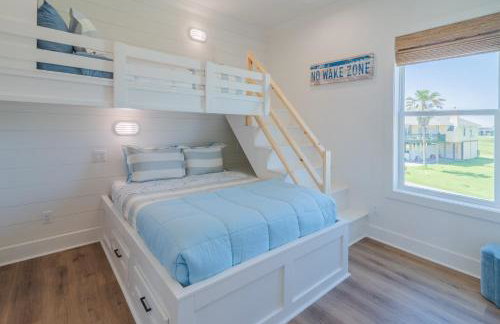 4BR Beach Haven - Deck, Gourmet Kitchen, Tiki Bar Fun - Foto 48