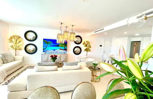 Luxury 3 Bedroom Penthouse - Photo 17