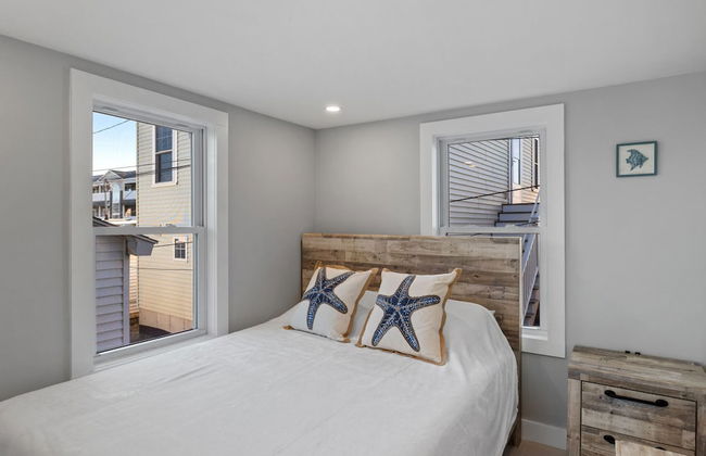 Modern Condo Perfect For Winter Rental - Photo 9