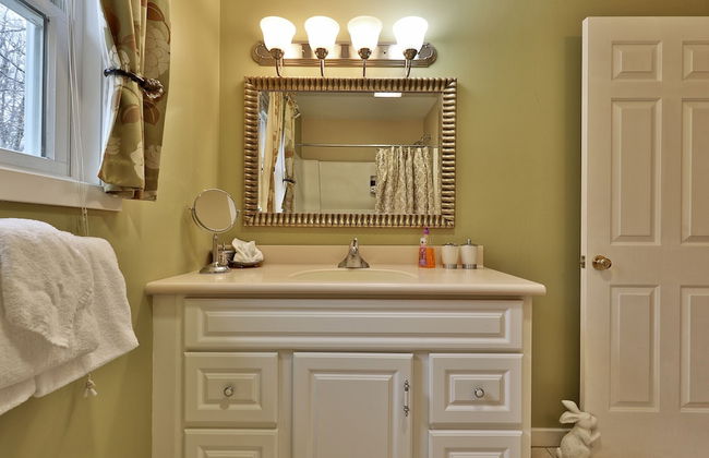 The Tanglewood Lodge: Amazing Ski Home For Groups. Hot Tub. Close To Killington Resort! 4 Bedroom Home - Photo 22